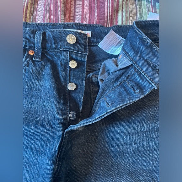 Levi’s Wedgie Jeans - Picture 2 of 6